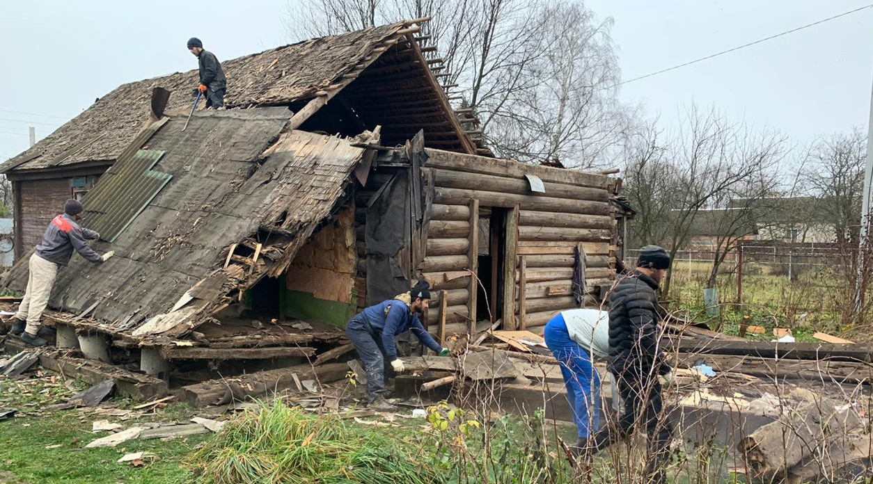 Снос и демонтаж старого дома и дачи в Егорьевске с вывоз мусора и уборкой